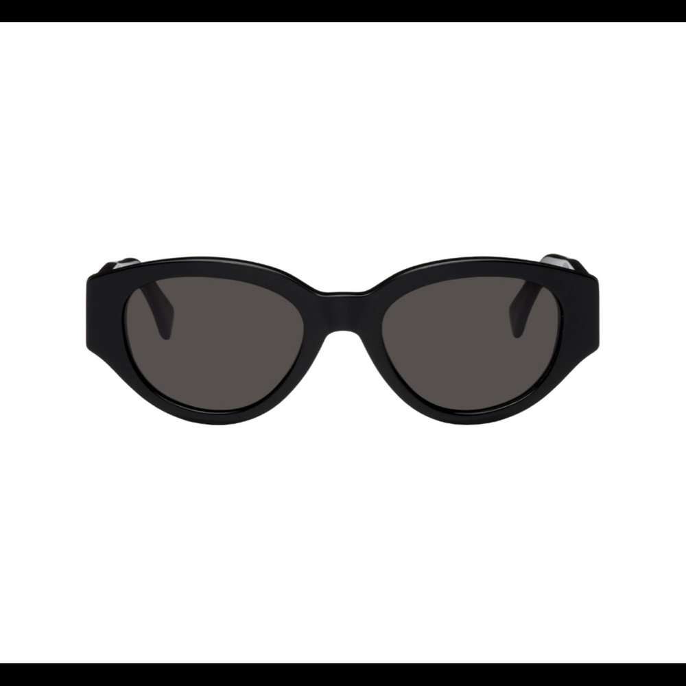 RETROSUPERFUTURE
Black Drew Mama Sunglasses